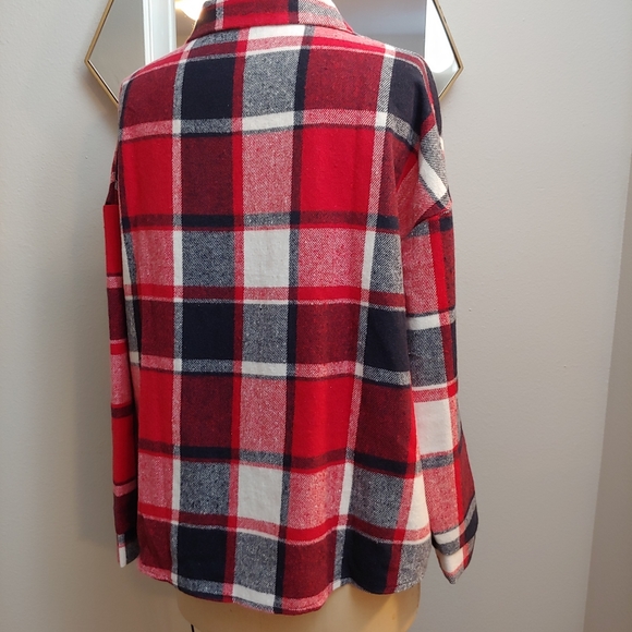 Plaid Flannel Shacket Shirt Jacket - Picture 5 of 5